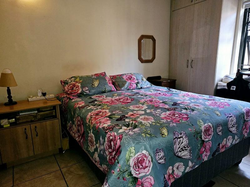 4 Bedroom Property for Sale in Vakansieplaas Western Cape